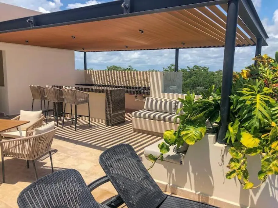 Villa Loft increíble king size Alberca infinita,Gym en medio de la selva Tulum México