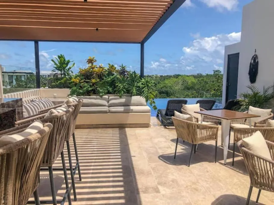 Villa Loft increíble king size Alberca infinita,Gym en medio de la selva Tulum Сasa de vacaciones