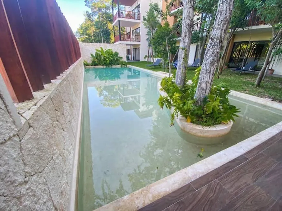 Сasa de vacaciones Villa Loft increíble king size Alberca infinita,Gym en medio de la selva Tulum