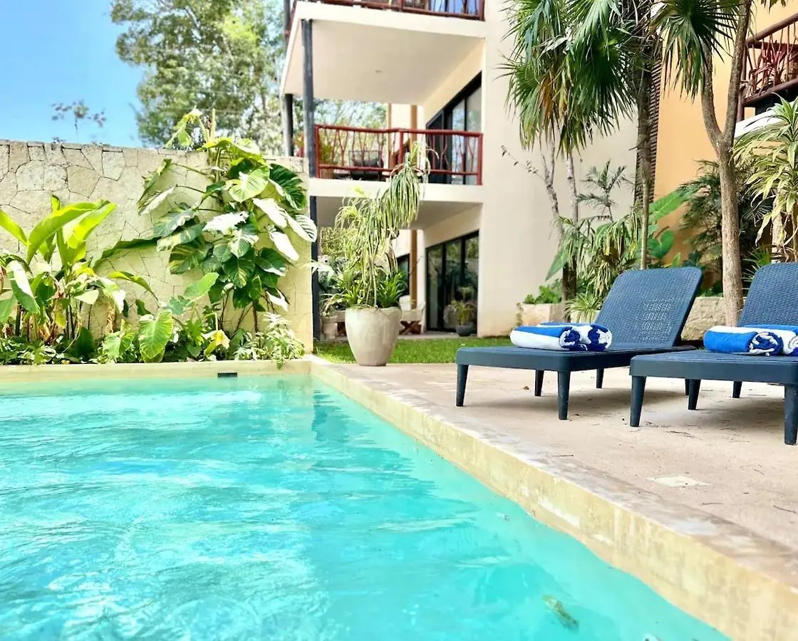 Сasa de vacaciones Villa Loft increíble king size Alberca infinita,Gym en medio de la selva Tulum